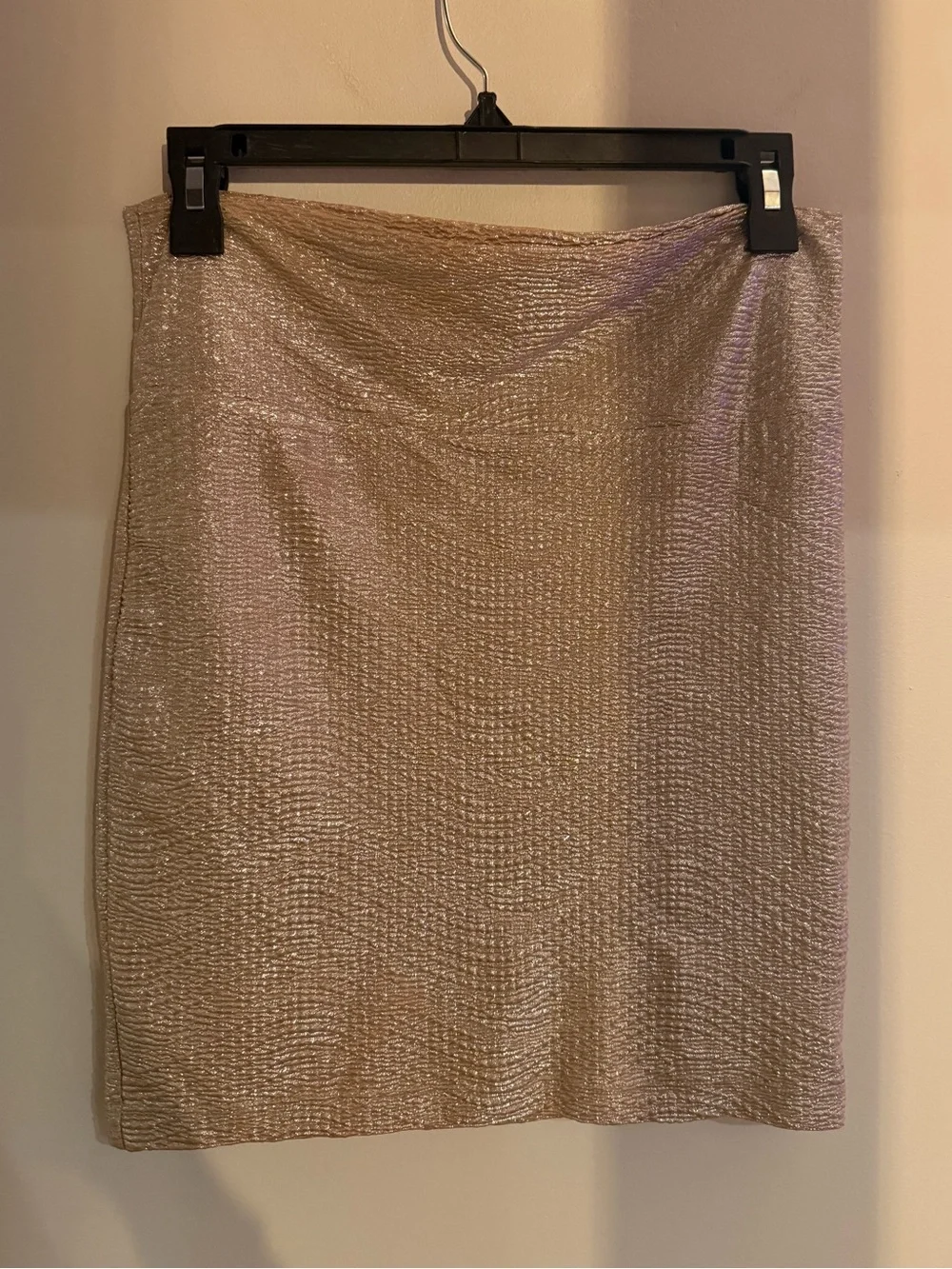 Decree Metallic Gold Pencil Skirt
